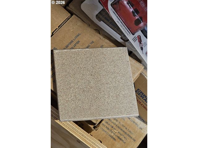 1852 Nw DOGWOOD St, Roseburg, OR 97471