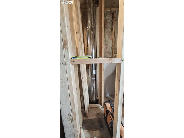 1852 Nw DOGWOOD St, Roseburg, OR 97471