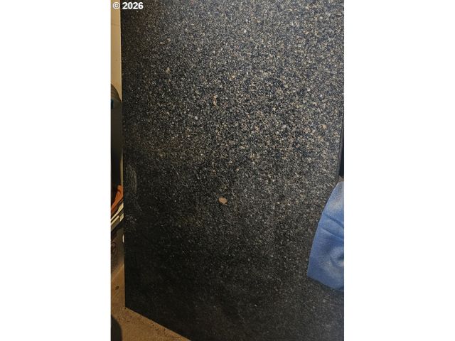 1852 Nw DOGWOOD St, Roseburg, OR 97471