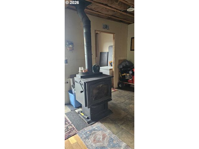 1852 Nw DOGWOOD St, Roseburg, OR 97471