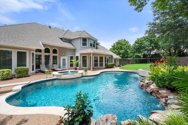 805 Longford Drive, Southlake, TX 76092