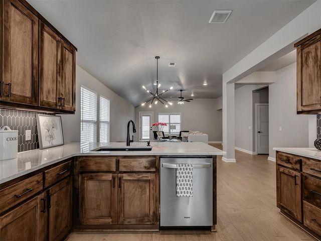3720 Alta Vista Drive, Norman, OK 73069