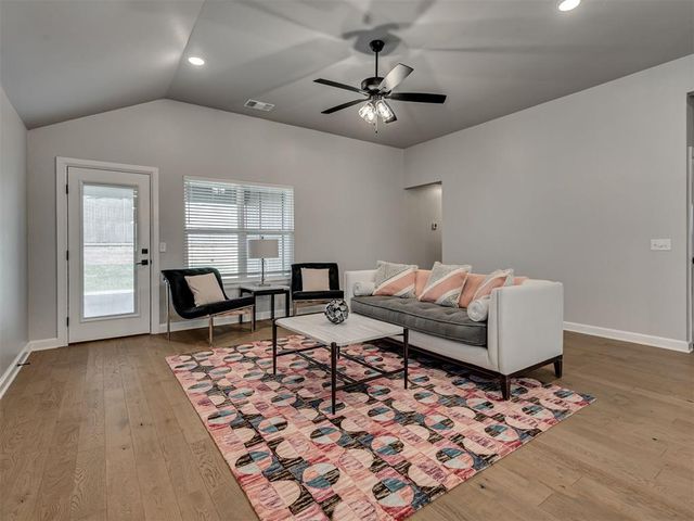 3720 Alta Vista Drive, Norman, OK 73069