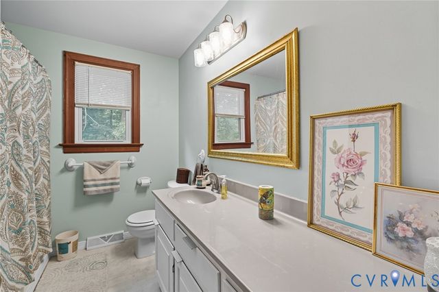 4800 Stockholm Dr, Sandston, VA 23150