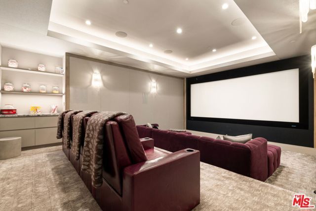 890 Linda Flora Drive, Los Angeles, CA 90049