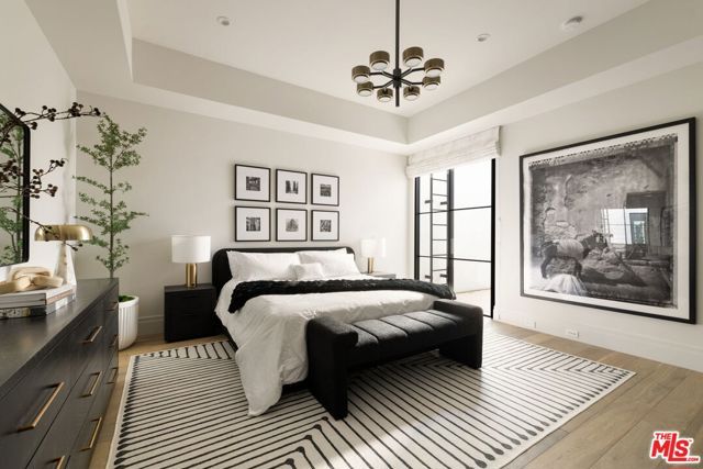 890 Linda Flora Drive, Los Angeles, CA 90049