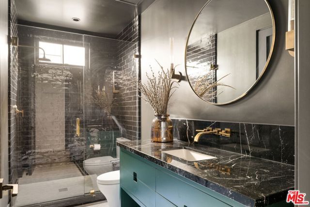 890 Linda Flora Drive, Los Angeles, CA 90049