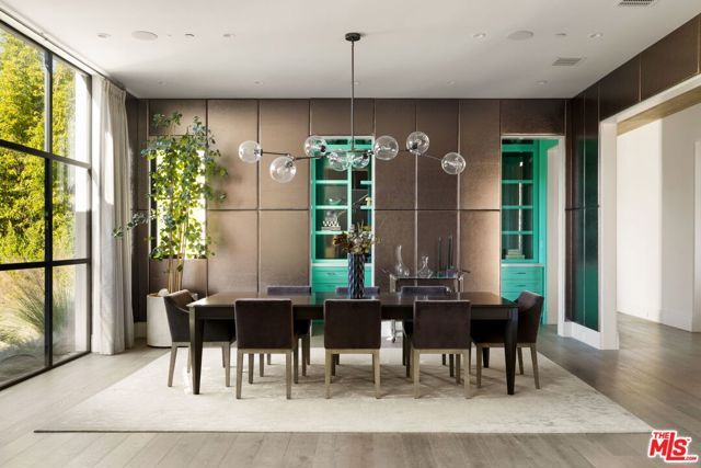 890 Linda Flora Drive, Los Angeles, CA 90049