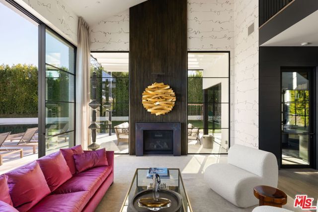 890 Linda Flora Drive, Los Angeles, CA 90049