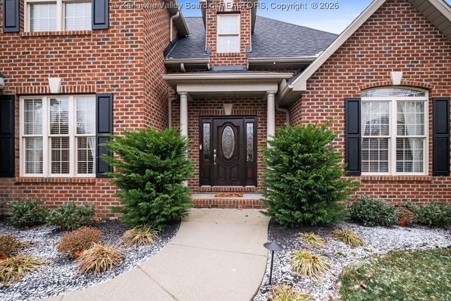 1031 Wethersfield CX, Hurricane, WV 25526