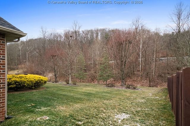 1031 Wethersfield CX, Hurricane, WV 25526