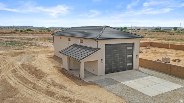 977 W 1920 S, Hurricane, UT 84737