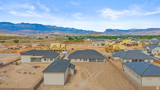 977 W 1920 S, Hurricane, UT 84737