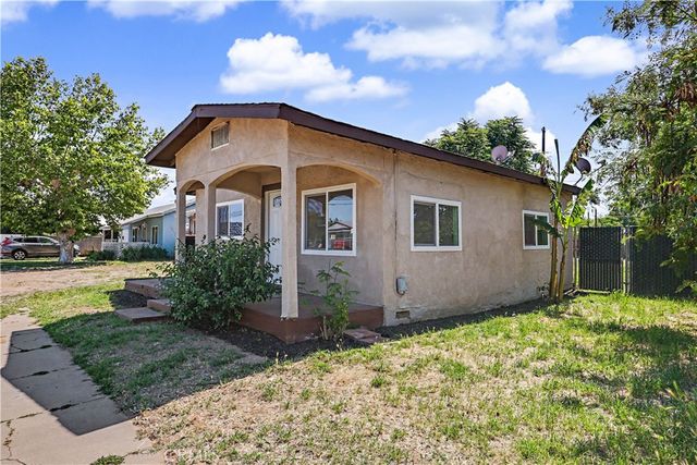 1016 E Yosemite, Madera, CA 93638