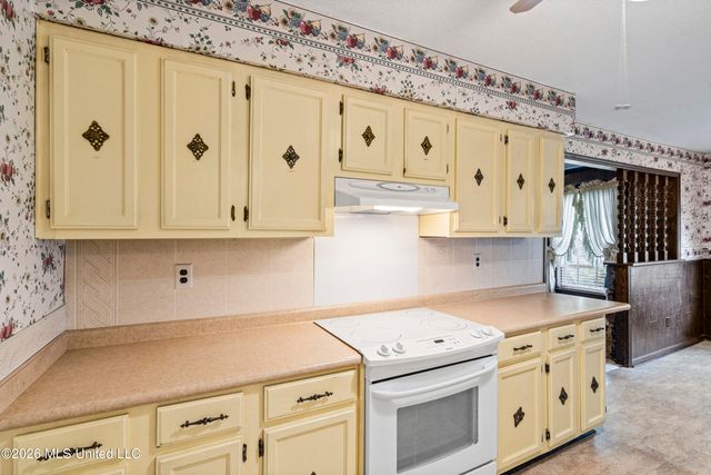 4830 S Big Horn Drive, Nesbit, MS 38651