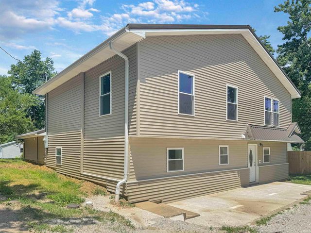 407 S Eighth Street, Boonville, IN 47601