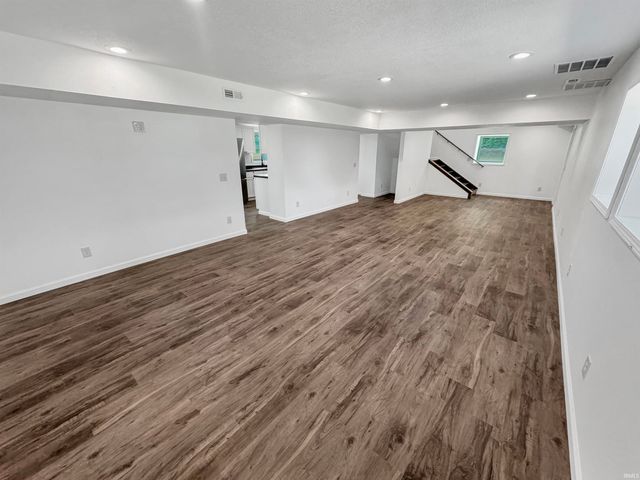 407 S Eighth Street, Boonville, IN 47601