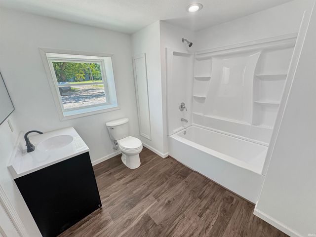 407 S Eighth Street, Boonville, IN 47601