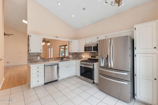 237 Long Meadow Lane, Schenectady, NY 12306