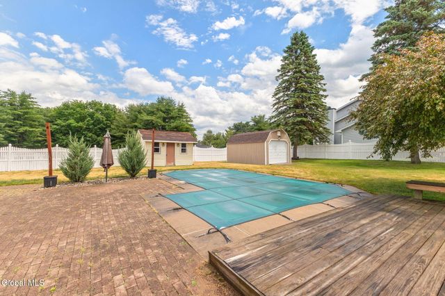 237 Long Meadow Lane, Schenectady, NY 12306