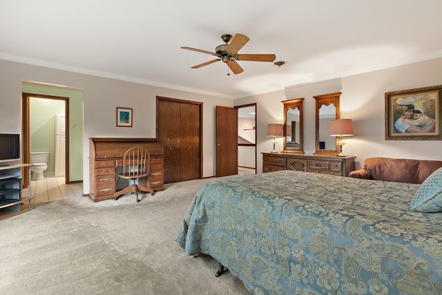 9736 W Pebble Drive, Palos Park, IL 60464