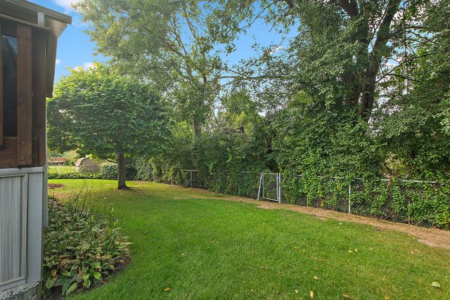 9736 W Pebble Drive, Palos Park, IL 60464