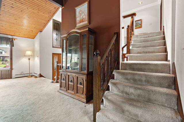 9736 W Pebble Drive, Palos Park, IL 60464