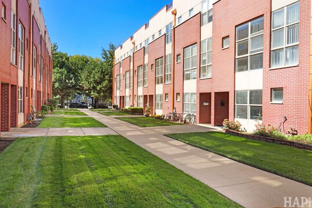 6957 N Western Avenue E, Chicago, IL 60645
