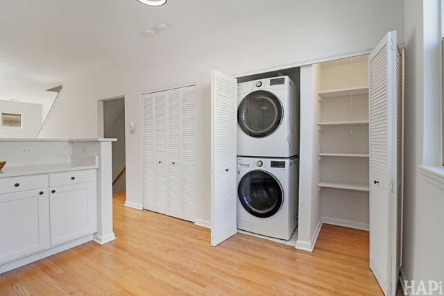 6957 N Western Avenue E, Chicago, IL 60645