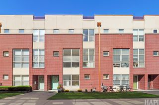 6957 N Western Avenue E, Chicago, IL 60645