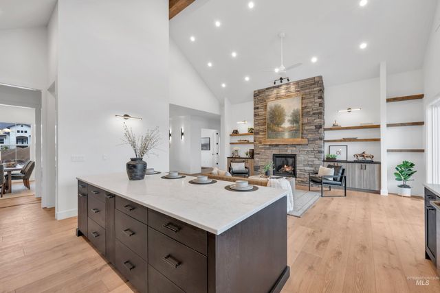 24871 Ardmore Ct, Caldwell, ID 83607