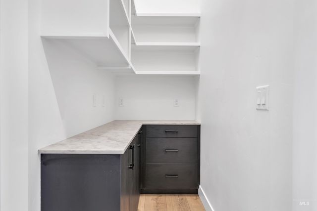 24871 Ardmore Ct, Caldwell, ID 83607