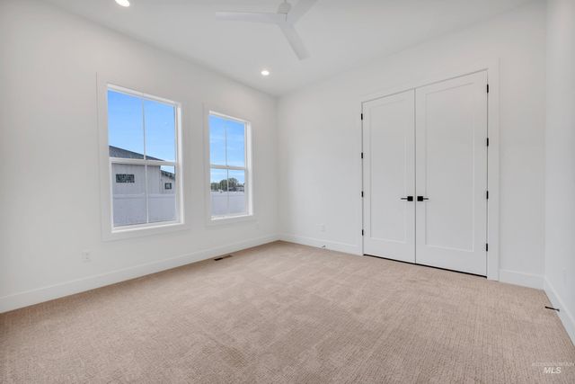 24871 Ardmore Ct, Caldwell, ID 83607