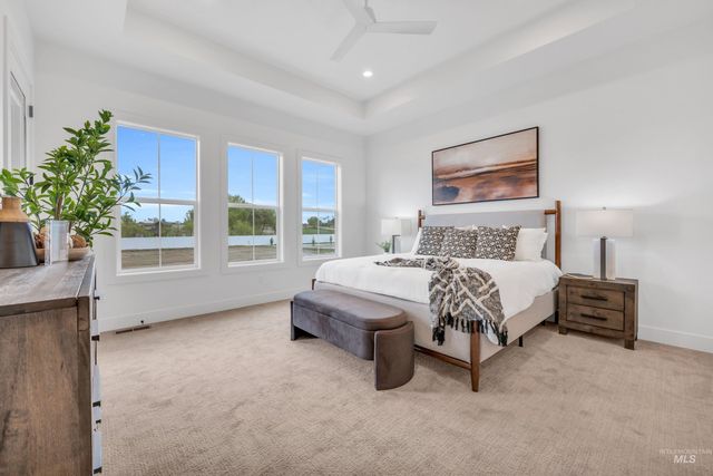 24871 Ardmore Ct, Caldwell, ID 83607