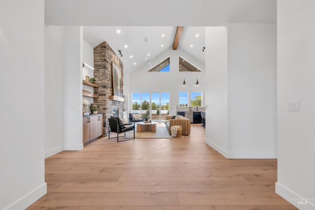 24871 Ardmore Ct, Caldwell, ID 83607