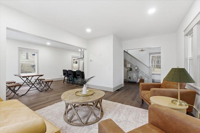 19378 MUDHOLLOW Road, Council Bluffs, IA 51503