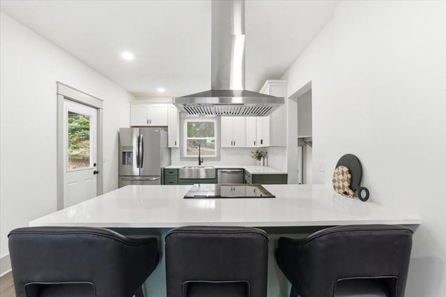 19378 MUDHOLLOW Road, Council Bluffs, IA 51503