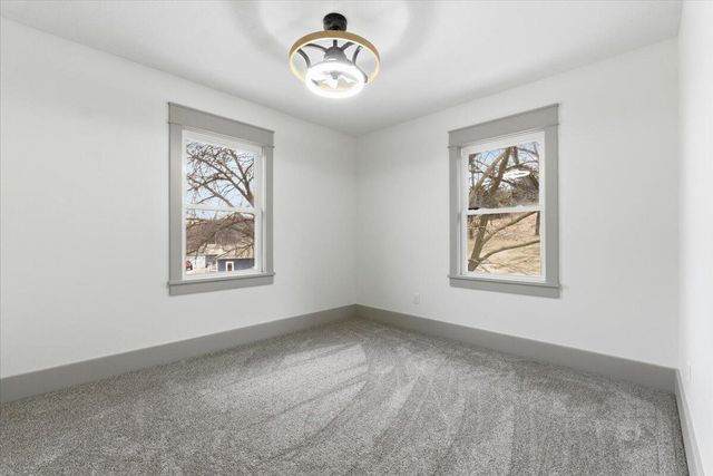 19378 MUDHOLLOW Road, Council Bluffs, IA 51503