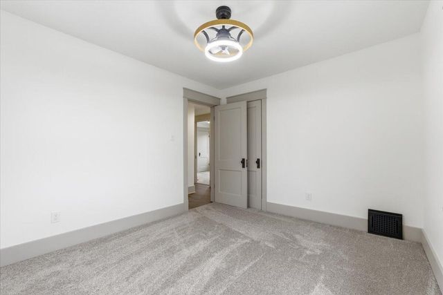 19378 MUDHOLLOW Road, Council Bluffs, IA 51503