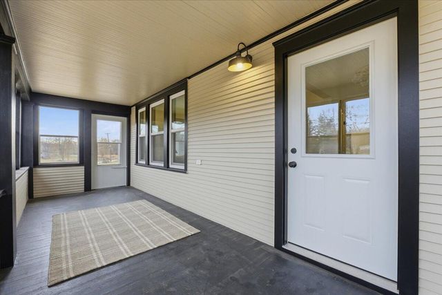 19378 MUDHOLLOW Road, Council Bluffs, IA 51503