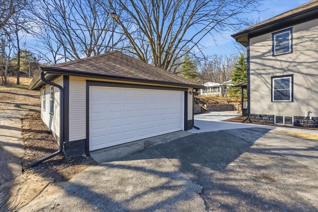 19378 MUDHOLLOW Road, Council Bluffs, IA 51503