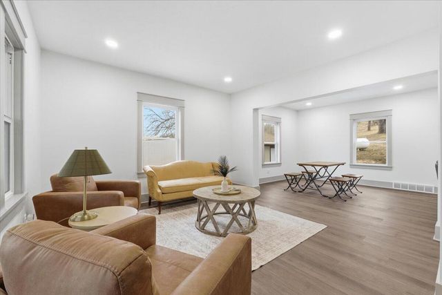 19378 MUDHOLLOW Road, Council Bluffs, IA 51503