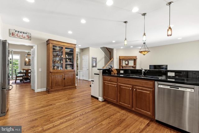 20791 RED CEDAR DR, Leesburg, VA 20175