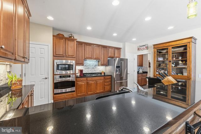 20791 RED CEDAR DR, Leesburg, VA 20175