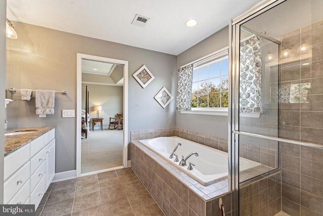 20791 RED CEDAR DR, Leesburg, VA 20175