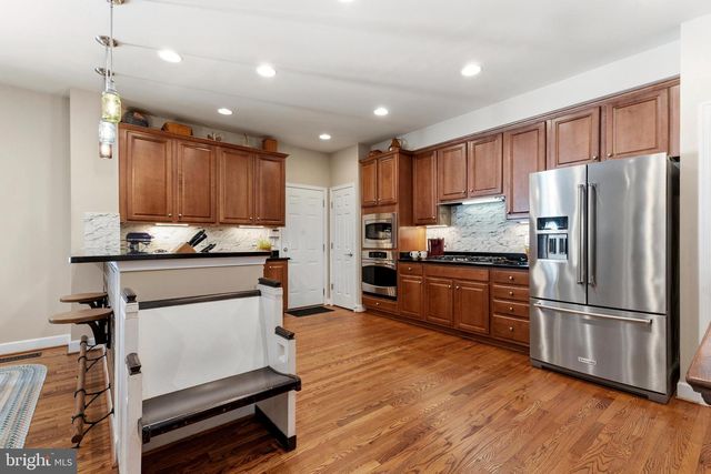 20791 RED CEDAR DR, Leesburg, VA 20175