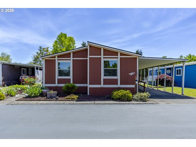 1400 CANDLELIGHT Dr 175, Eugene, OR 97402