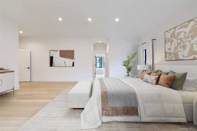 63 Fruitledge Road, Brookville, NY 11545