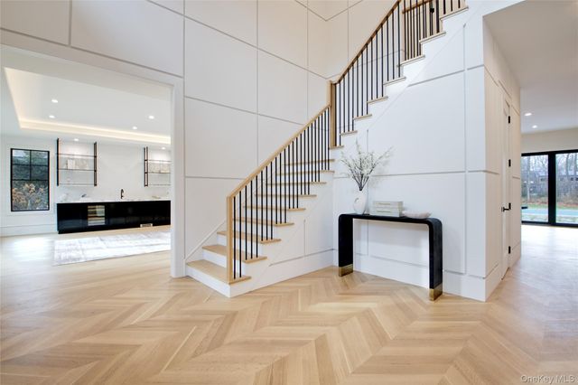 63 Fruitledge Road, Brookville, NY 11545