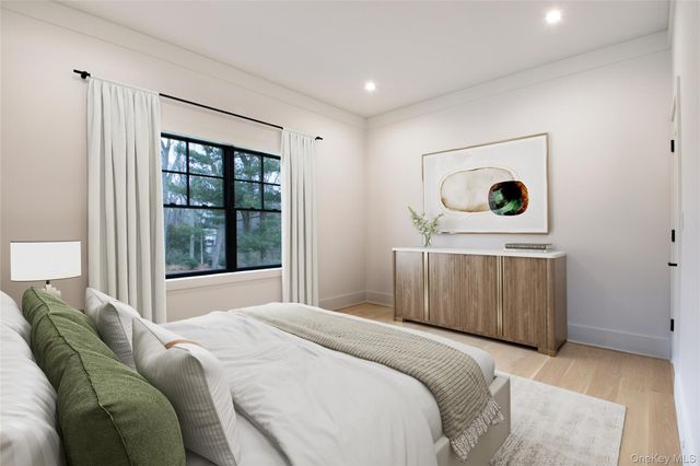 63 Fruitledge Road, Brookville, NY 11545